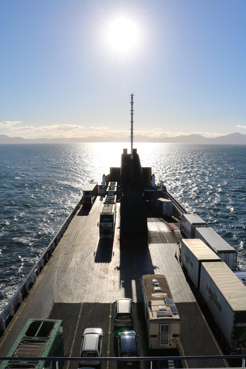 ferry, nature, boat, cargo, ship, sea, ocean, containers, trucks, sun